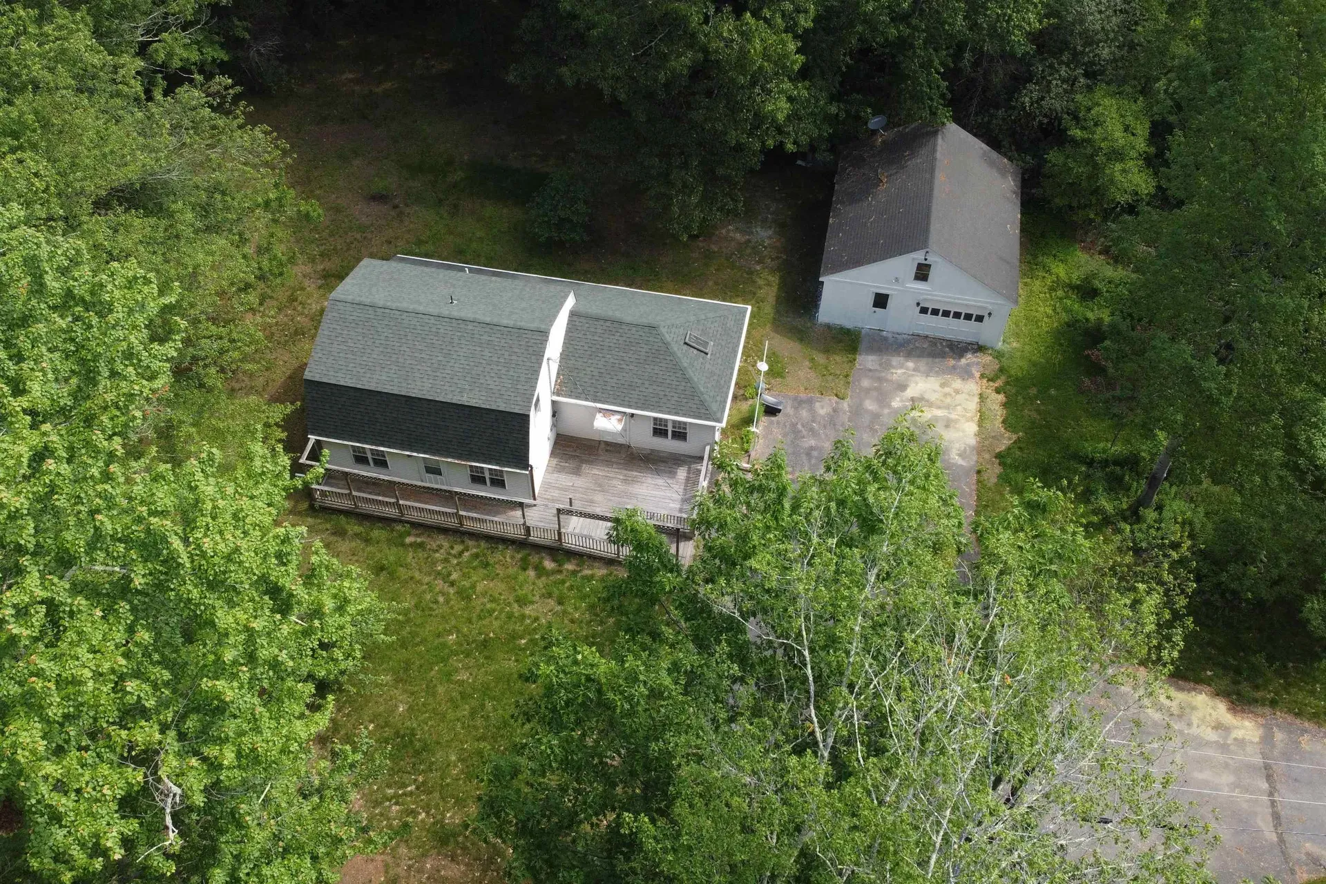 9 Bluebird Lane Kingston NH 03848