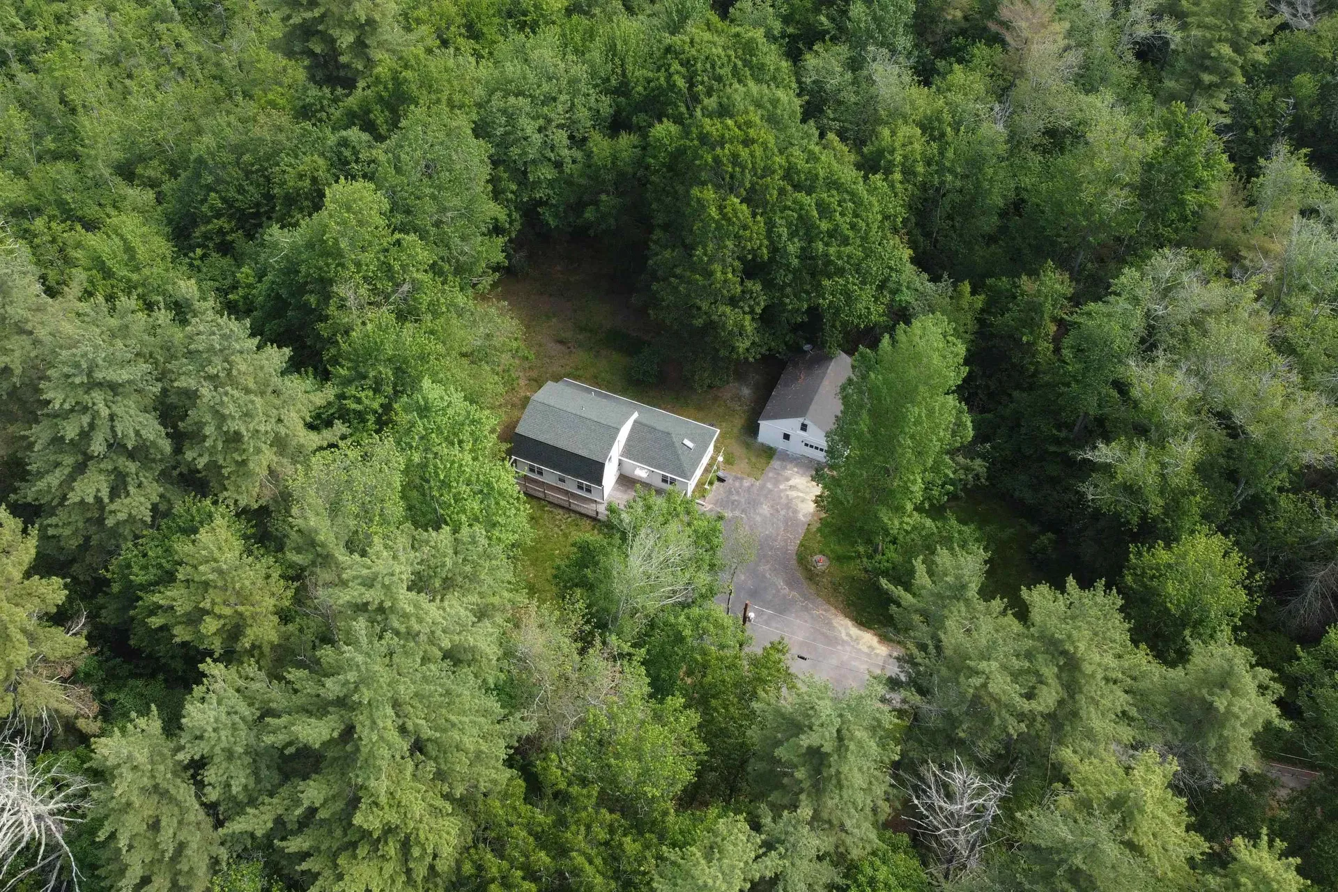 9 Bluebird Lane Kingston NH 03848