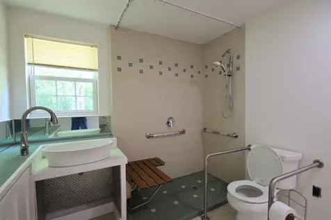 9 Bluebird Lane Kingston NH 03848