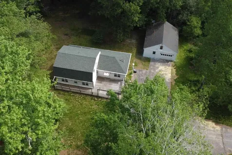 9 Bluebird Lane Kingston NH 03848
