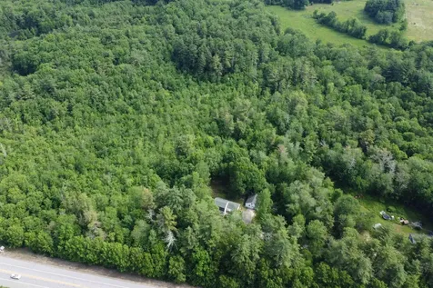 9 Bluebird Lane Kingston NH 03848