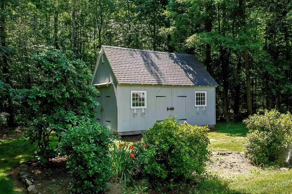 216 Kennedy Hill Road Goffstown NH 03045