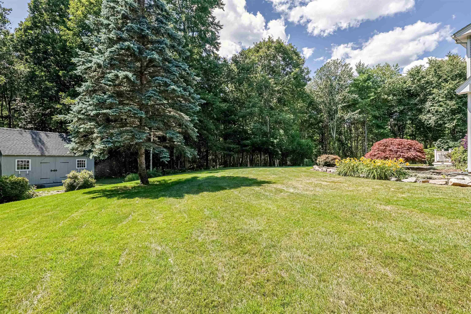 216 Kennedy Hill Road Goffstown NH 03045