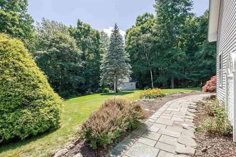 216 Kennedy Hill Road Goffstown NH 03045