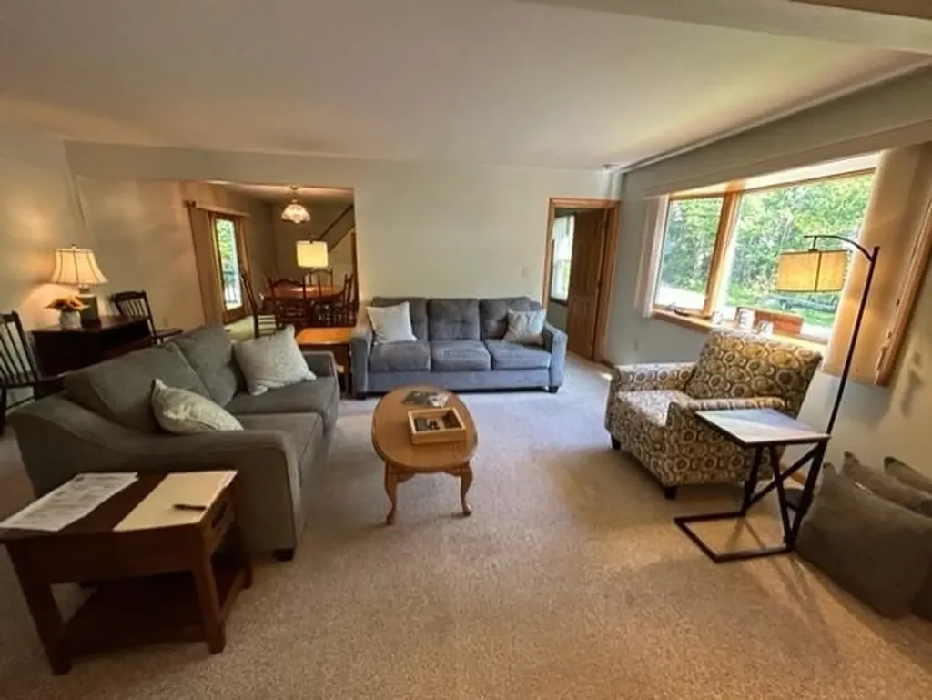 16 Pine Street Newbury NH 03255