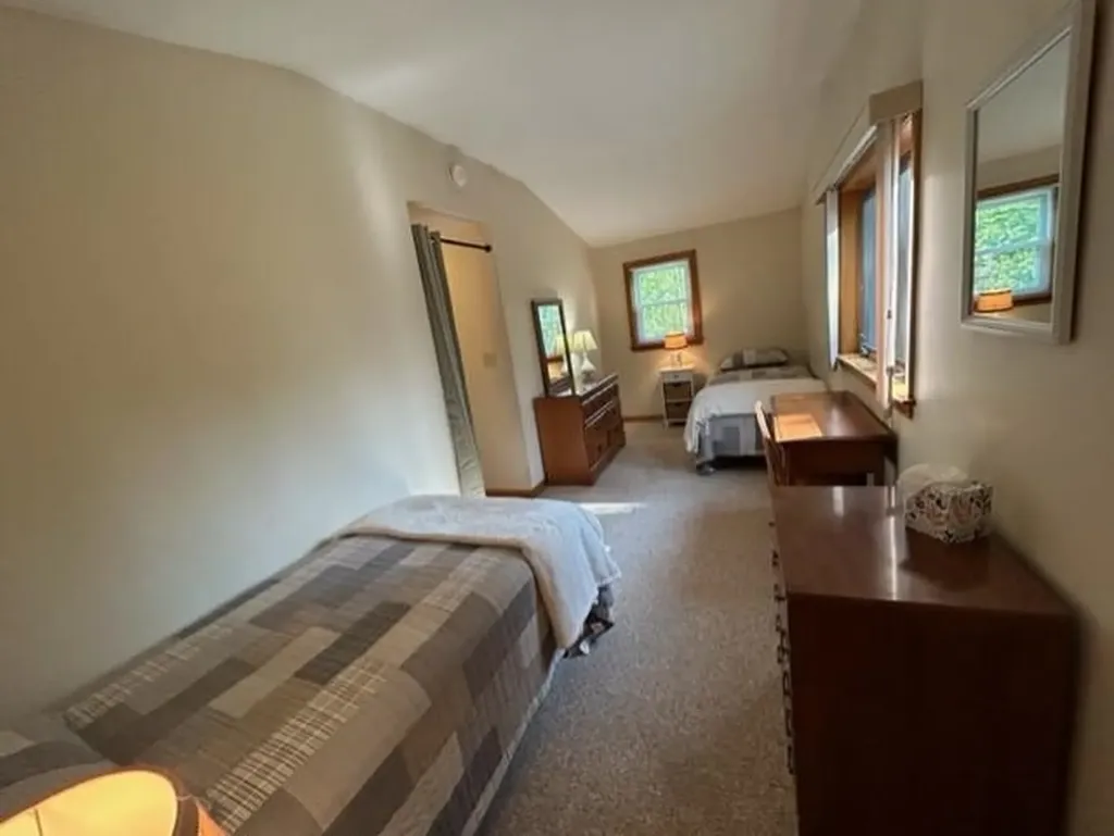16 Pine Street Newbury NH 03255