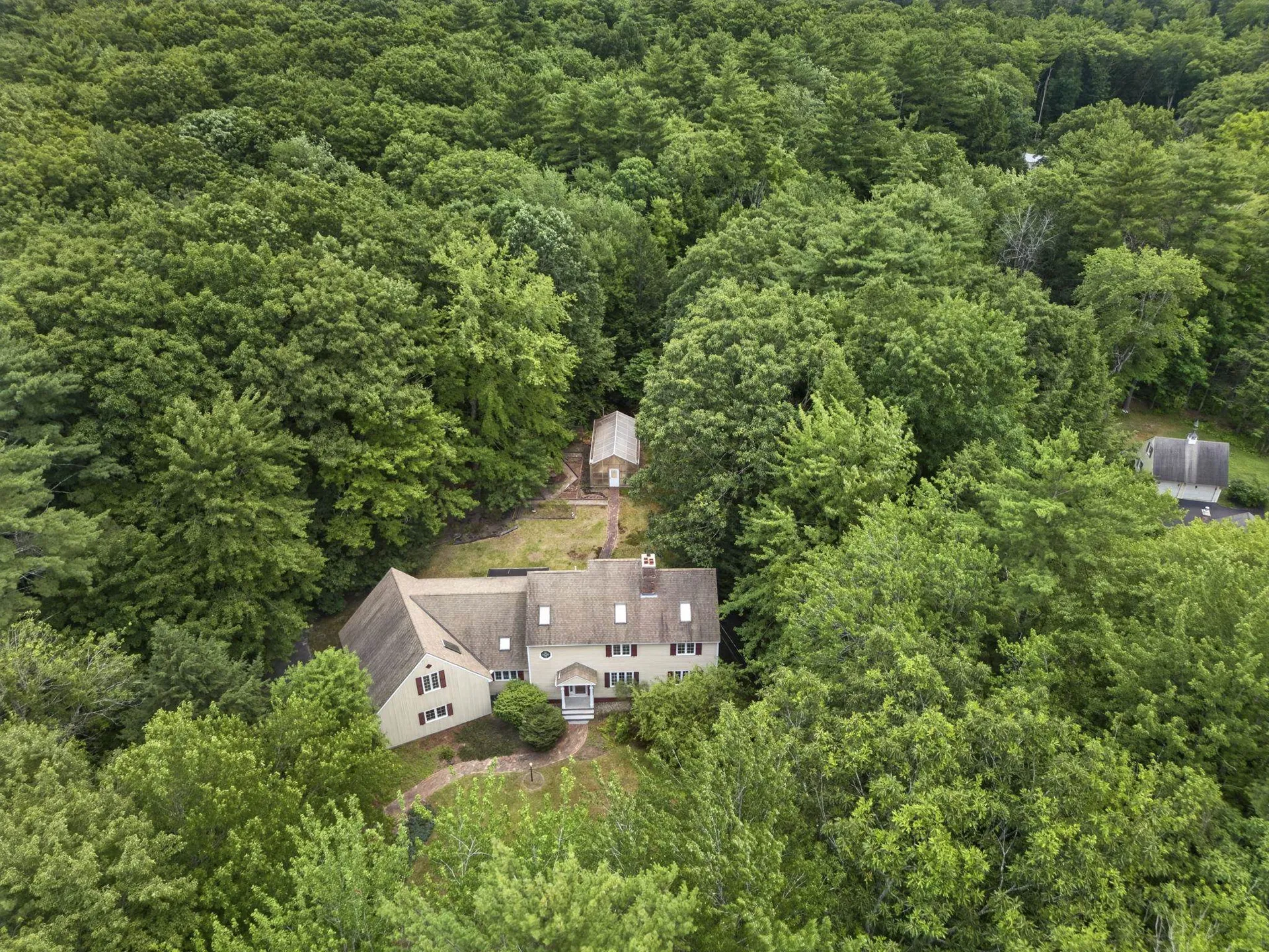 62 Hearthside Circle Bedford NH 03110