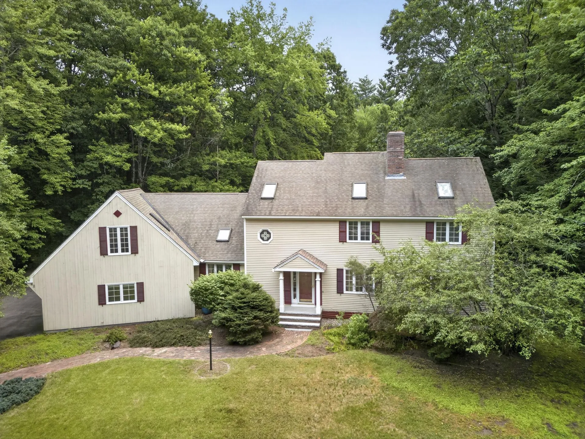 62 Hearthside Circle Bedford NH 03110