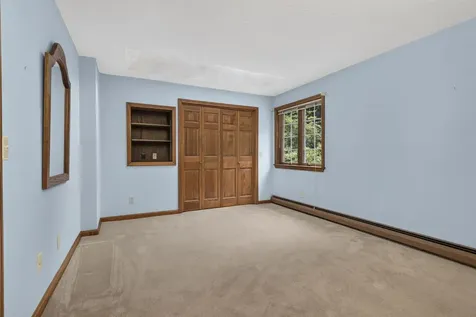62 Hearthside Circle Bedford NH 03110