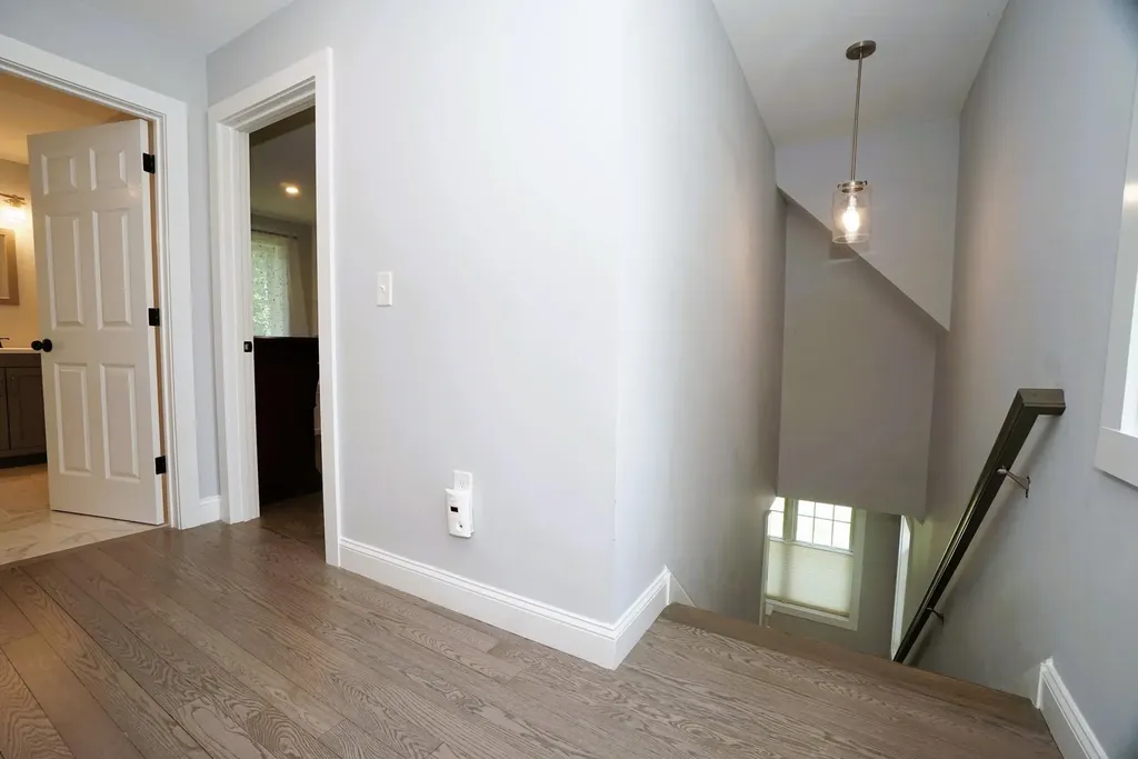 12 Grove Street Windham NH 03087