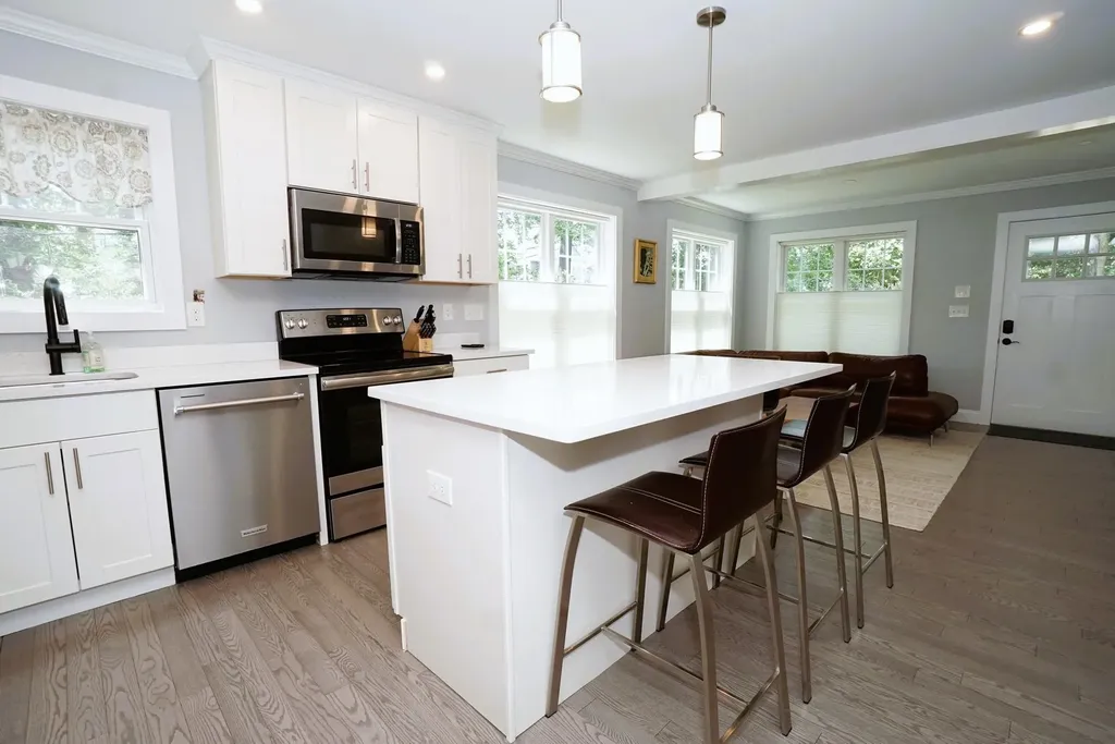 12 Grove Street Windham NH 03087