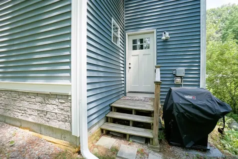12 Grove Street Windham NH 03087