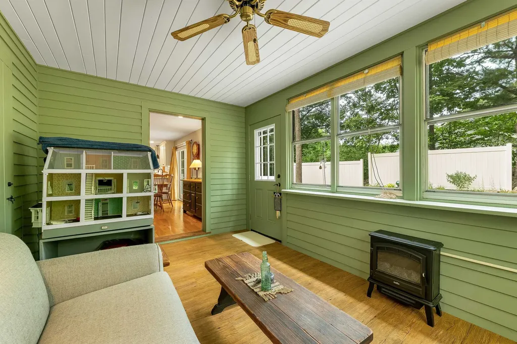 3 Oak Knoll Road Meredith NH 03253