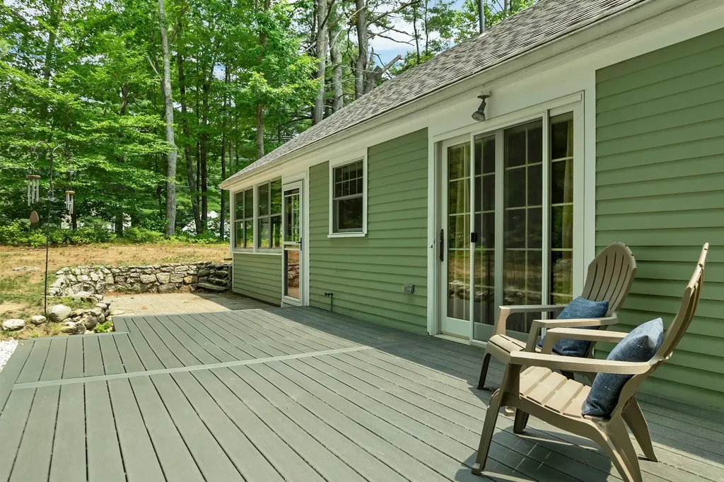 3 Oak Knoll Road Meredith NH 03253