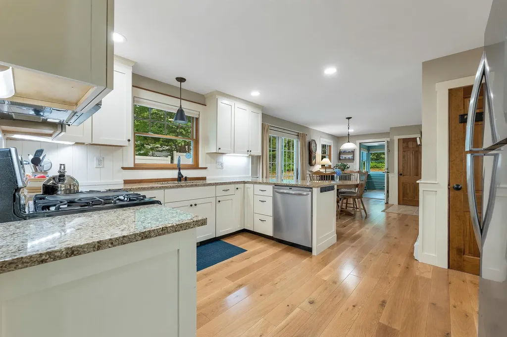3 Oak Knoll Road Meredith NH 03253