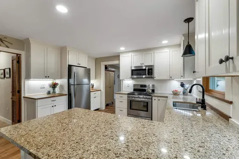 3 Oak Knoll Road Meredith NH 03253