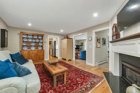 3 Oak Knoll Road Meredith NH 03253