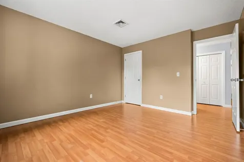 690 South Porter Street Manchester NH 03103