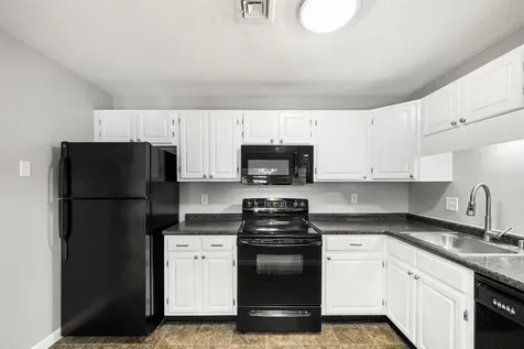 690 South Porter Street Manchester NH 03103