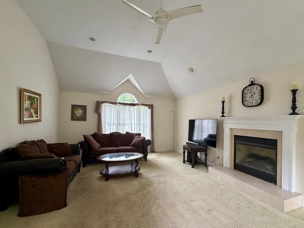 35 Mockingbird Hill Road Windham NH 03087