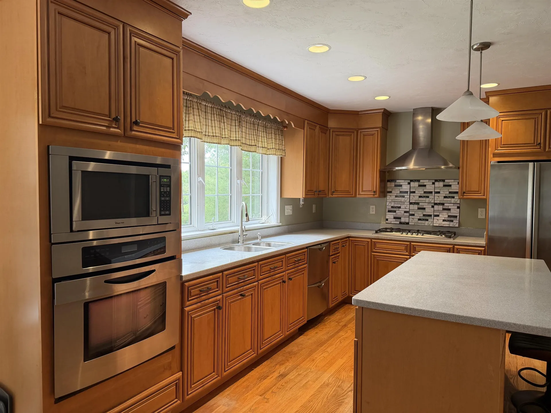 35 Mockingbird Hill Road Windham NH 03087