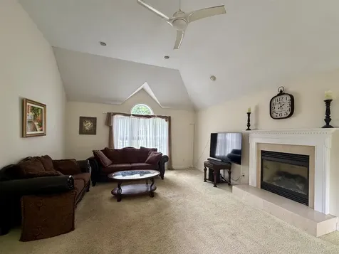 35 Mockingbird Hill Road Windham NH 03087