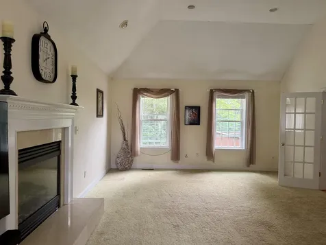 35 Mockingbird Hill Road Windham NH 03087