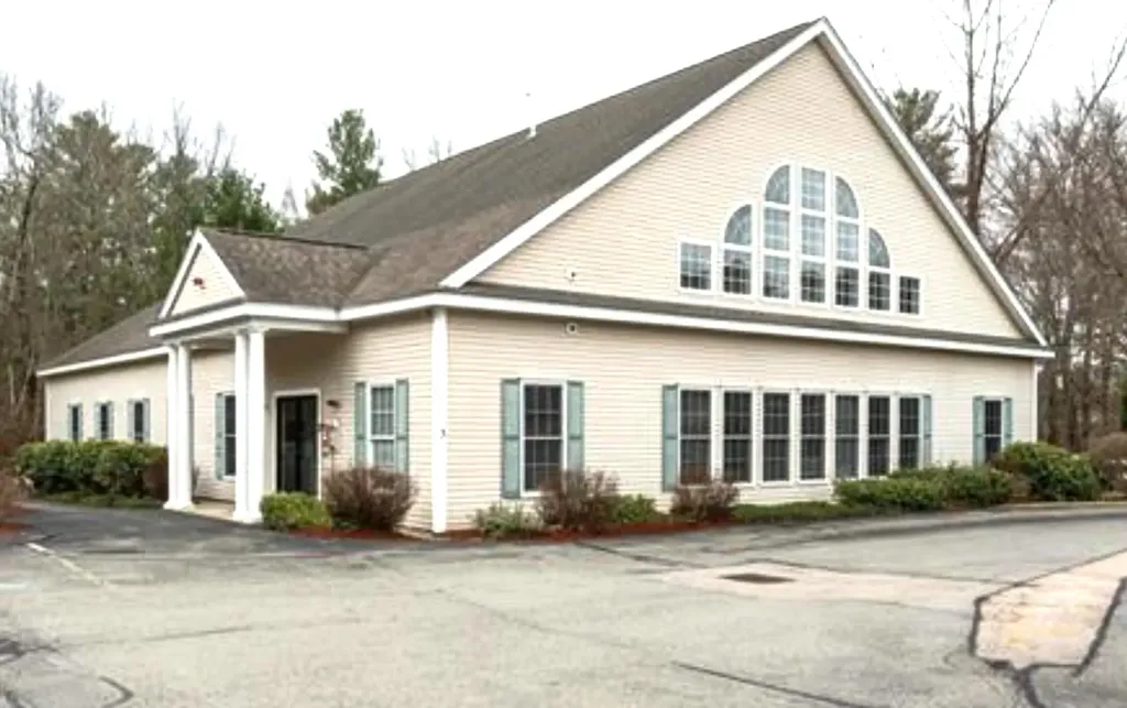 8 Canterberry Court Hudson NH 03051