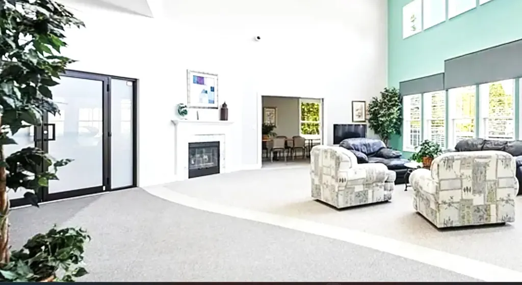 8 Canterberry Court Hudson NH 03051