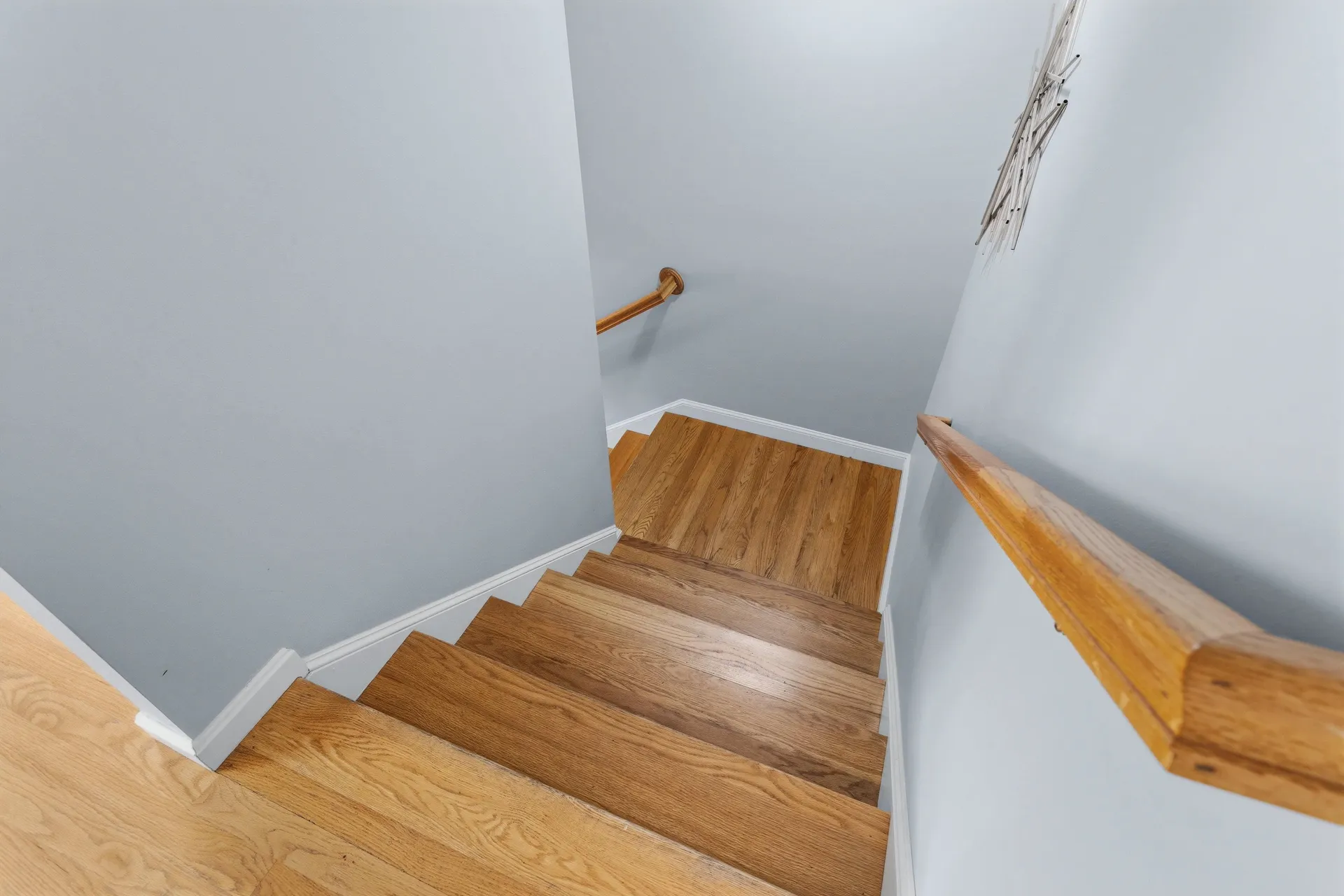 8 Canterberry Court Hudson NH 03051