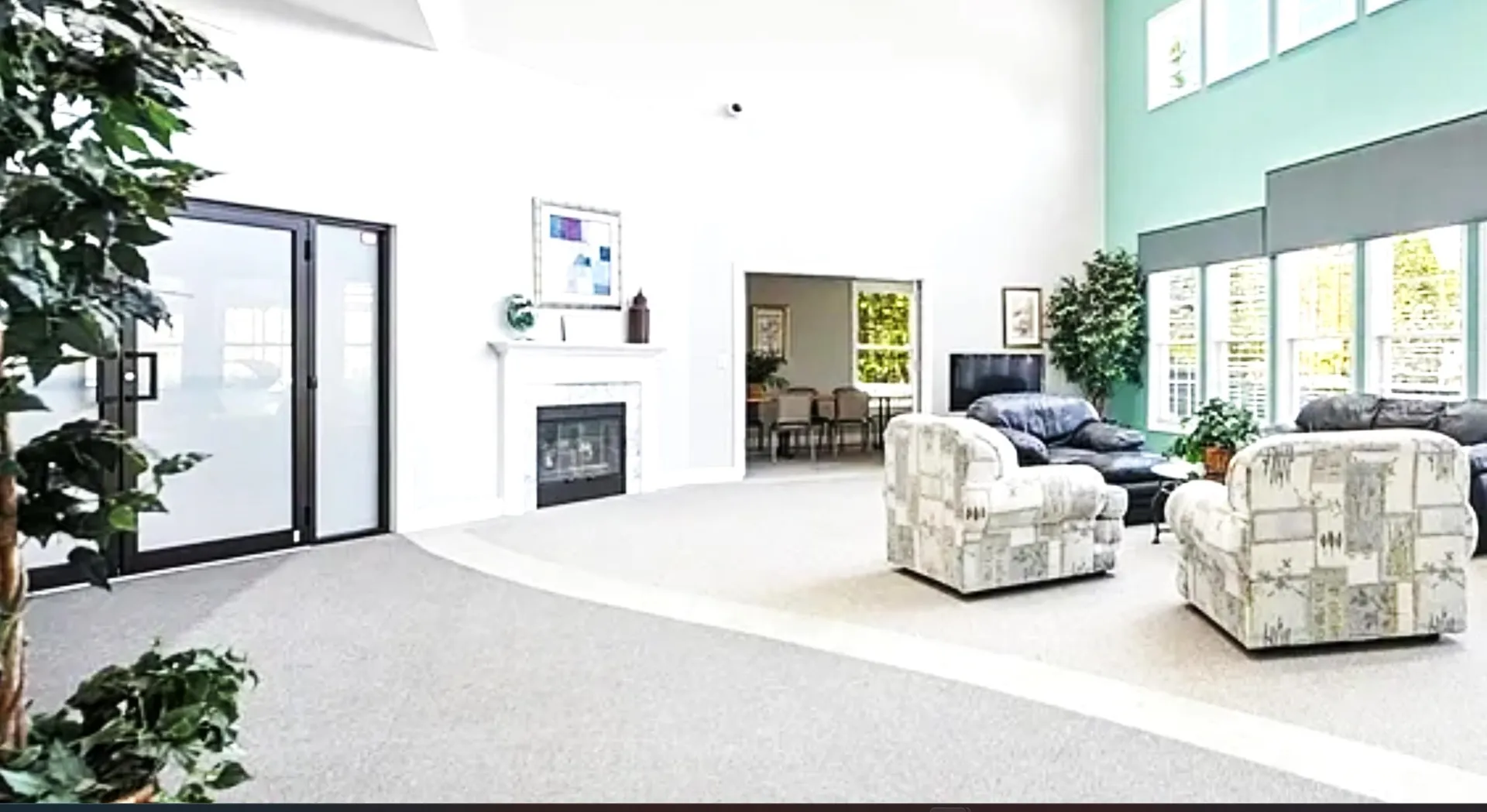 8 Canterberry Court Hudson NH 03051