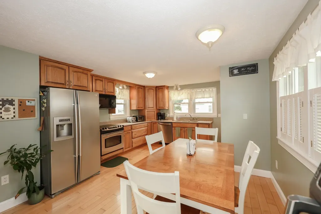 3 Tracey Avenue Nashua NH 03063