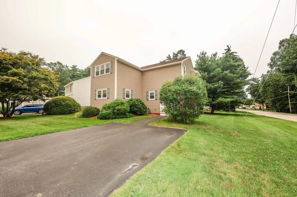 3 Tracey Avenue Nashua NH 03063