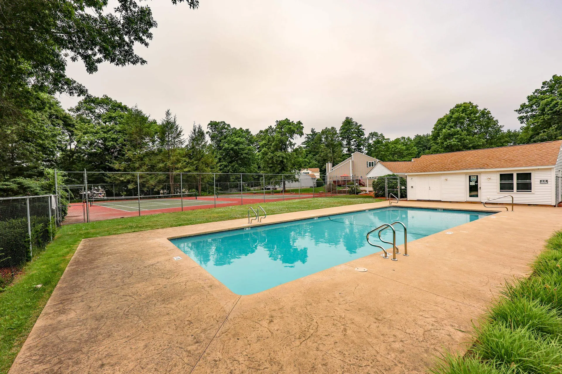 3 Tracey Avenue Nashua NH 03063