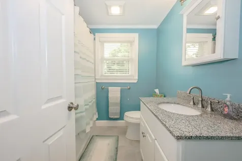 3 Tracey Avenue Nashua NH 03063
