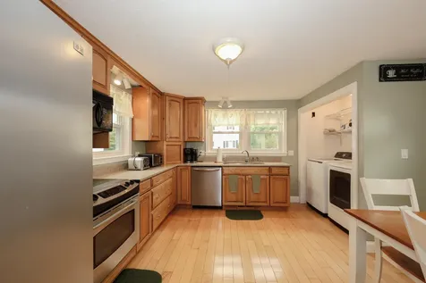 3 Tracey Avenue Nashua NH 03063