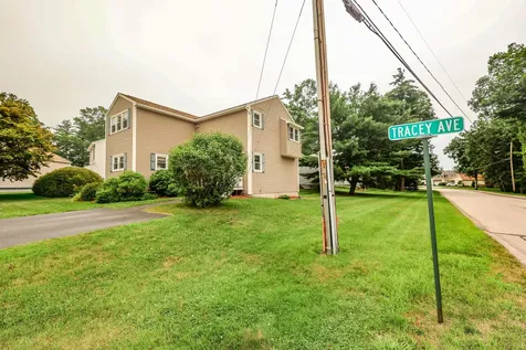 3 Tracey Avenue Nashua NH 03063