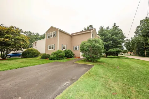 3 Tracey Avenue Nashua NH 03063