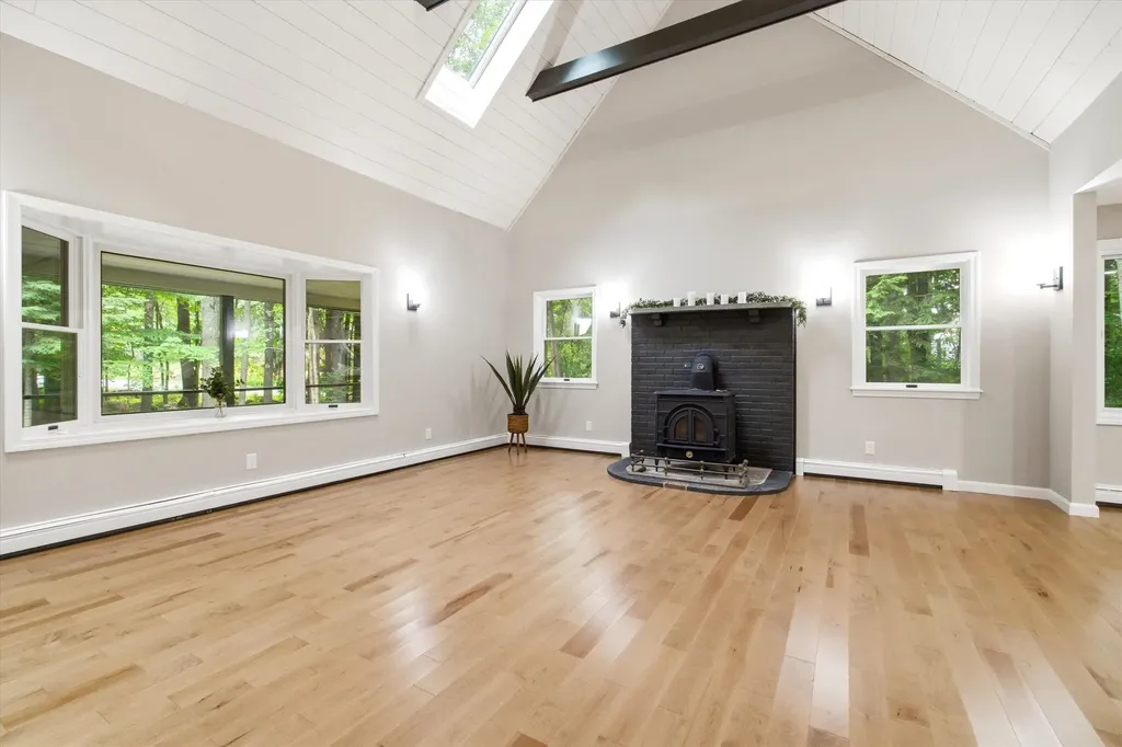 4 Olsen Lane Wolfeboro NH 03894