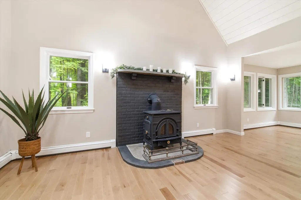 4 Olsen Lane Wolfeboro NH 03894