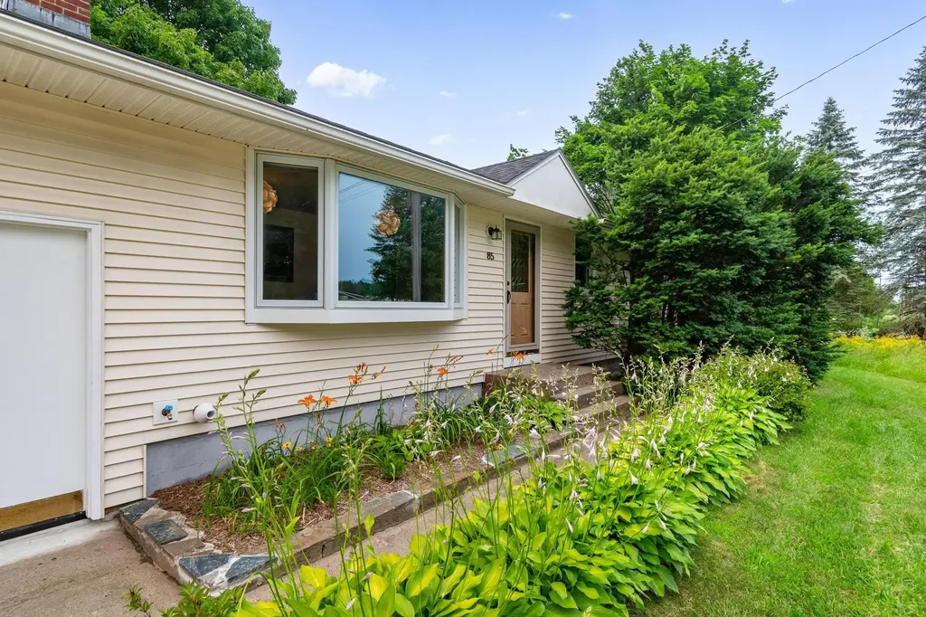85 Jericho Road Essex VT 05452