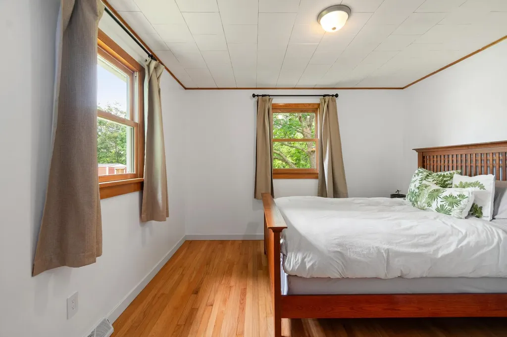 85 Jericho Road Essex VT 05452