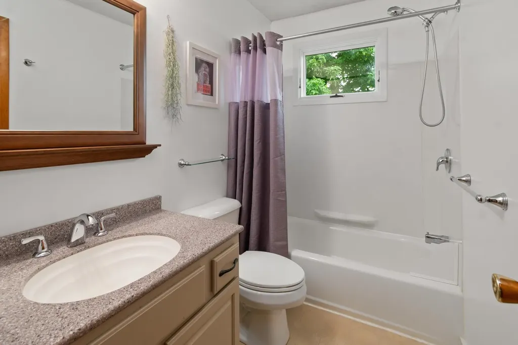 85 Jericho Road Essex VT 05452