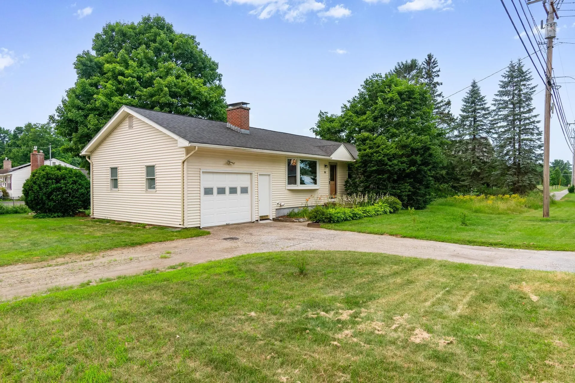 85 Jericho Road Essex VT 05452