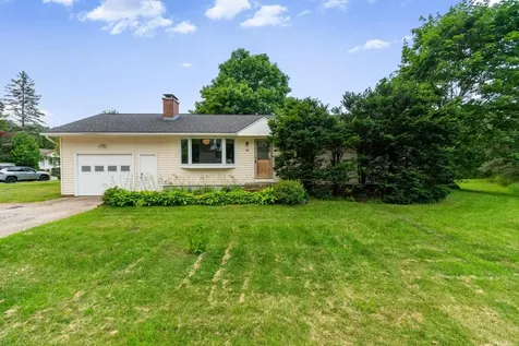 85 Jericho Road Essex VT 05452