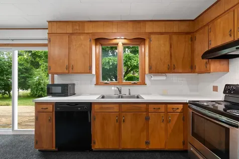 85 Jericho Road Essex VT 05452