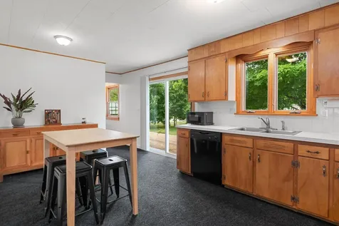 85 Jericho Road Essex VT 05452