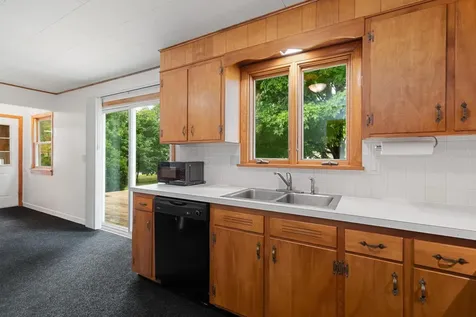 85 Jericho Road Essex VT 05452