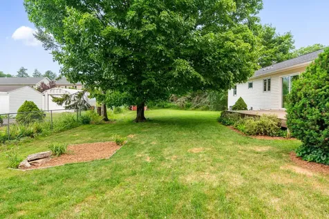 85 Jericho Road Essex VT 05452