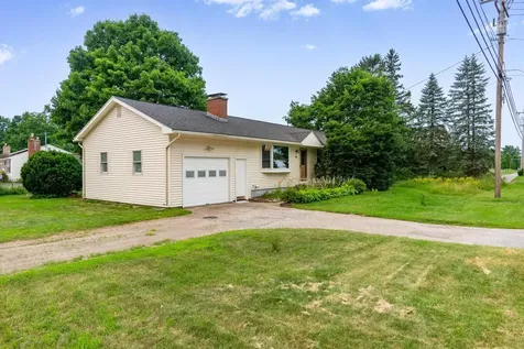 85 Jericho Road Essex VT 05452